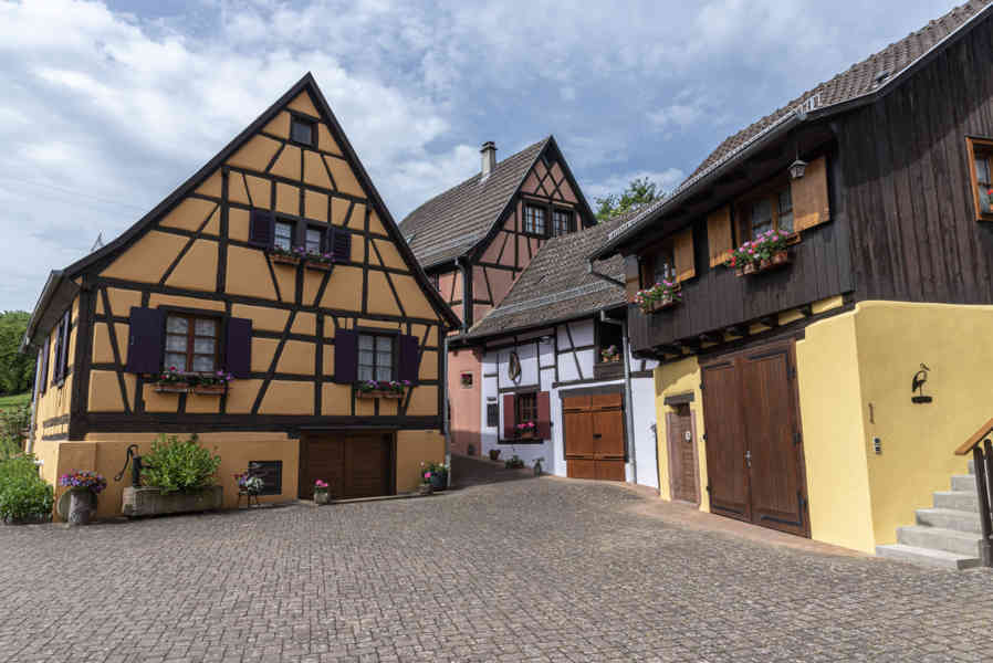 Francia - Alsacia 250 - Hunawihr.jpg